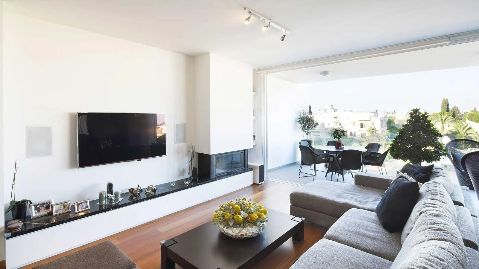 Penthouse - Living Room